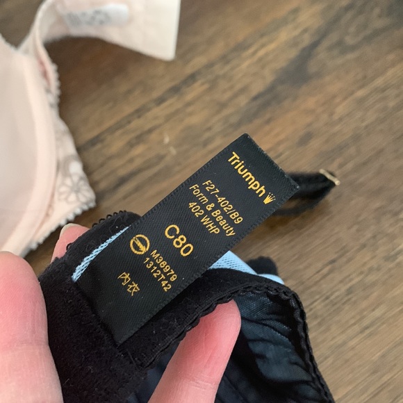 Triumph bras - washed, never worn - Picture 5 of 8